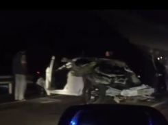 На Кубани в ДТП с «КамАЗом» погибли водители двух иномарок