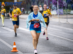 По главной улице Краснодара пробежали сотни спортсменов: фоторепортаж с «Кросса Нации»