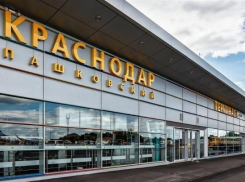 В аэропорту Краснодара из-за непогоды задержали девять рейсов 