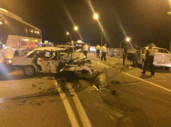  Водитель «девяносто девятой», уходя от погони, протаранил такси на встречке 