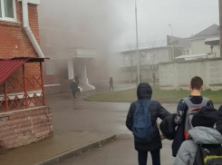 Очевидцы: при пожаре в краснодарской школе не сработала сигнализация