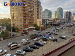 На въезд и выезд из Краснодара образовались многокилометровые пробки