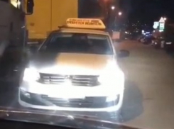 Водителя, поставившего на место таксиста-нарушителя в Краснодаре, заклеймили позором