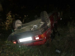 Под Краснодаром дорожный каток протаранил автомобиль 