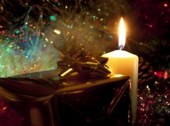 Забывшие погасить долги по ЖКХ могут встретить Новый год в темноте и без денег 