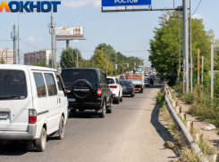 Многокилометровые пробки: краснодарцы спешат спрятаться от жары у моря