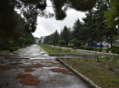 Затопленный детский лагерь в Анапе получил помощь после приезда омбудсмена из Коми