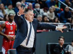  Пашутин будет тренировать «Локомотив-Кубань» еще три года 