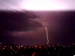 Страшно красивая гроза восхитила краснодарцев: фото и видео
