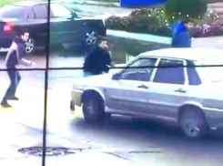 Мужчина из Тихорецка на своей машине дважды сбил своих обидчиков 