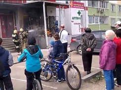  В Краснодаре загорелся магазин «Магнит»