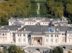Стало известно, кому на самом деле принадлежит «дворец Путина» под Геленджиком 