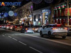 Предновогодние 9-балльные пробки сковали улицы Краснодара