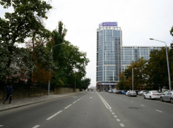 В Краснодаре неизвестные избили парня до полусмерти