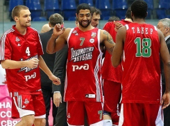 Баскетболисты из Краснодара уверенно обыграли «Красный Октябрь»
