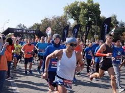 В атлетов кидались камнями, а машины ехали «в наглую» - итог проведения массового забега в Краснодаре