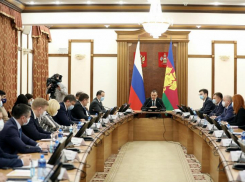 За две недели 2021 года на Кубани было выявлено около трех тысяч нарушений коронавирусных требований