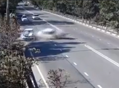 Лихачи в Сочи устроили серьезное ДТП 