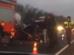 Губернатор Кубани поручил оказать любую помощь пострадавшим в аварии со школьным автобусом