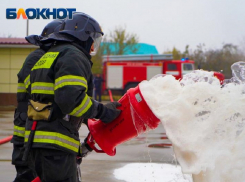 В Краснодаре из горящего дома эвакуировали 50 человек