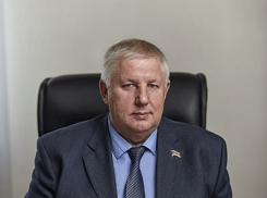 Помогать обманутым дольщикам на Кубани единороссы поручили Владимиру Зюзину - аграрию и человеку олигарха Дерипаски 