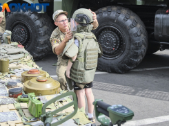 Костюмы от радиации, противогазы и консервы: мэрия Краснодара запасается на случай ЧС