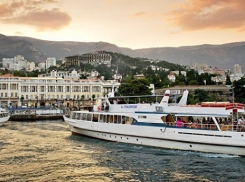 46-летний теплоход выйдет на маршрут Сочи-Крым