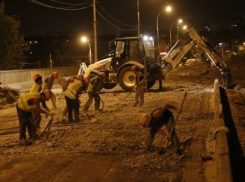 Краснодарцы пожаловались на невыносимый шум в полночь из-за ремонта на Садовом мосту