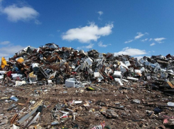 С незаконной свалки краснодарского поселка вывезли мусор на 20 КамАЗах