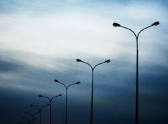  «Тротуара нет, фонари не горят — страшно за детей», - жительница Краснодара 