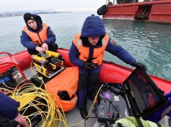Появились новые кадры поисковой операции в Сочи по извлечению фрагментов Ту-154 со дна Черного моря 