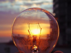 Внести изменения в действующий договор по передаче электроэнергии между смежными сетевыми организациями можно