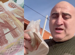 Эвакуаторщик нашел 370 тыс. рублей и вернул их пенсионеру в Краснодарском крае