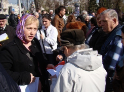 Единороссы превратили протест кубанских рабочих в свой митинг