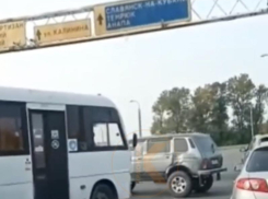 На Западном обходе Краснодара произошло ДТП с участием маршрутки