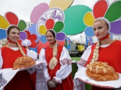 Подозрительная закупка для «ХIХ Всемирного фестиваля молодежи и студентов» поставила в тупик экспертов