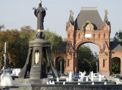 Тайны улицы Красной и Александровского бульвара раскроют на бесплатных пеших экскурсиях в Краснодаре 