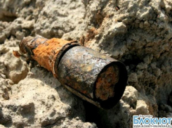 Жительница Брюховецкого района нашла в своем огороде гранату