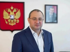 Сотни миллионов рублей, земли, дома и 1 кг золота: министра здравоохранения Кубани лишили богатств