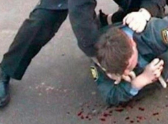 Житель Адыгеи чуть не проломил полицейскому голову