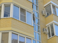 В Краснодаре в пострадавший от пожара дом в Музыкальном начали заселять жильцов