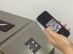 В Краснодаре контролеров QR-кодов на входах в ТРЦ заменят турникетами