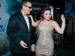 В Сочи Наташу Королеву назвали «колхозницей» из-за вычурного наряда