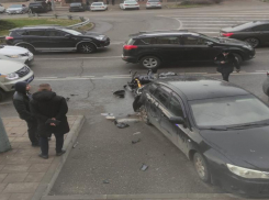 В Краснодаре опубликовали кадры с места смертельного ДТП на Тургенева