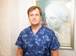 «Горжусь тем, что многих женщин вылечил от рака, делал сложные операции, после которых девушки рожали здоровых детей», - главврач «Авроры»