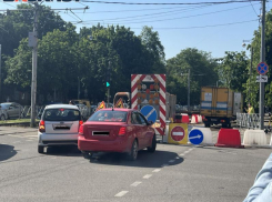 Улицу Московскую в Краснодаре перекрыли из-за ремонта на сетях