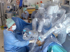 Краснодарские хирурги впервые в России пересадили почку при помощи робота