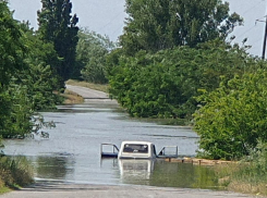 Экс-мэр Краснодара Алексенко показал фото и видео полностью затопленных Алешек