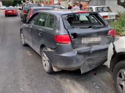 Массовую аварию в Краснодаре устроил водитель Toyota и скрылся с места ДТП