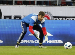 Голкипер «Краснодара» Крицюк не полетел во Францию со сборной России